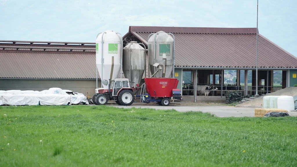 Landwirt mit Dünger