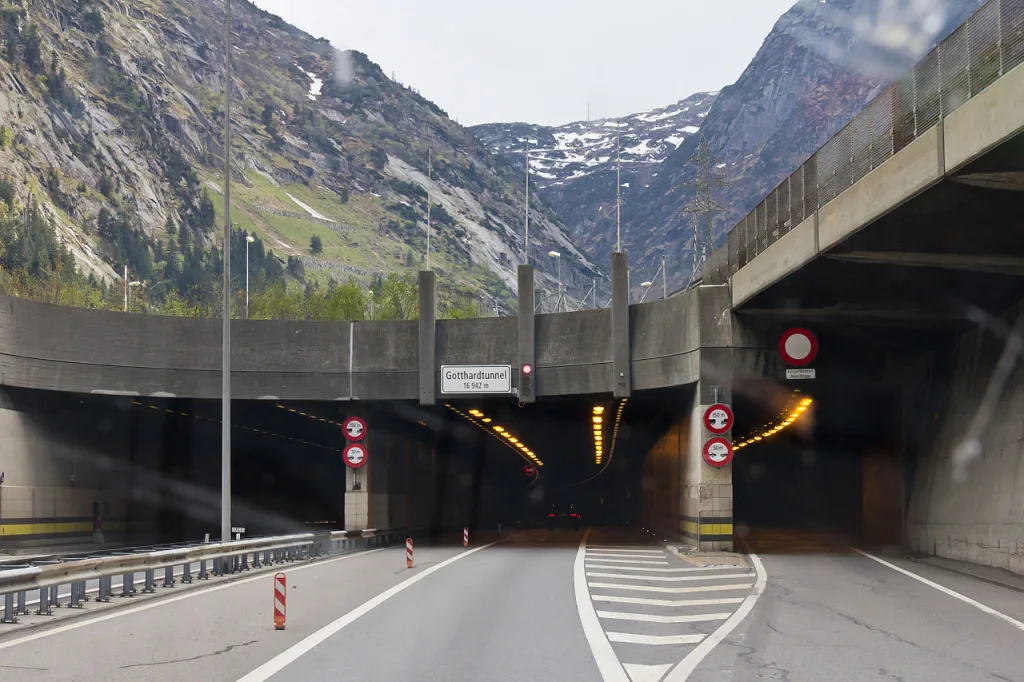 Gotthard Strassentunnel