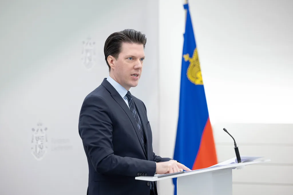 Regierungsrat Manuel Frick präsentierte den Bericht