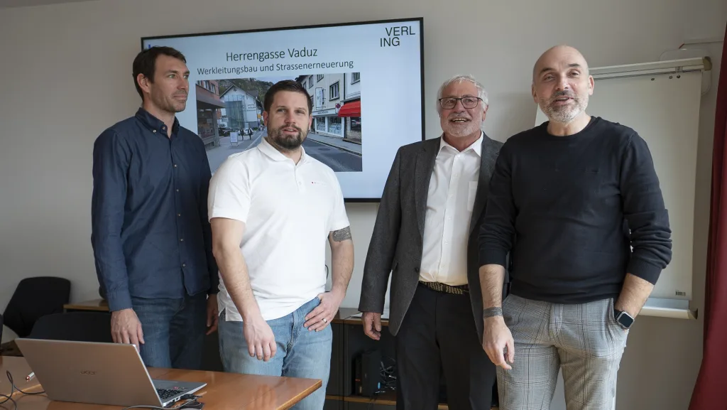 Medienkonferenz mit den Verantwortlichen des Amt für Tiefbau und Geoinformation und Vizebürgermeister Florian Meier