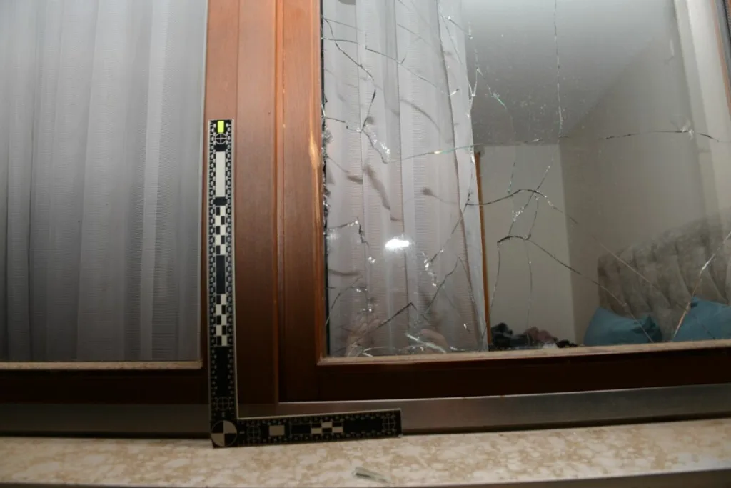 Einbrecher schlagen in Eschen zu