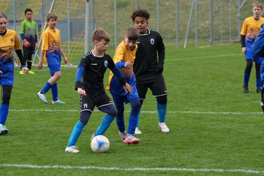 Junge Talente Glänzen beim Internationalen D-Junioren-Turnier in Balzers