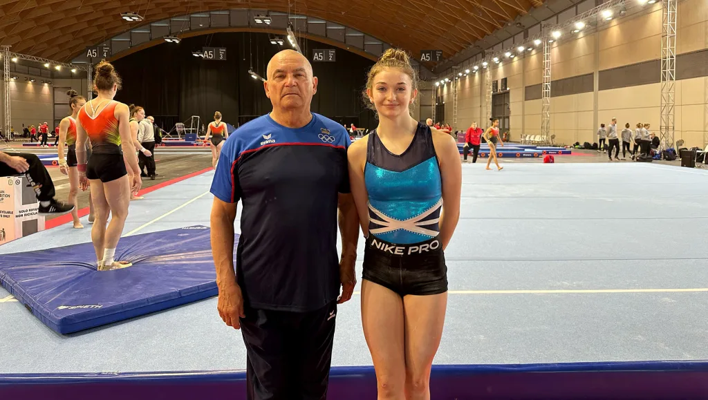 Julia Weissenhofer mit ihrem Trainer Sergej Slastnych