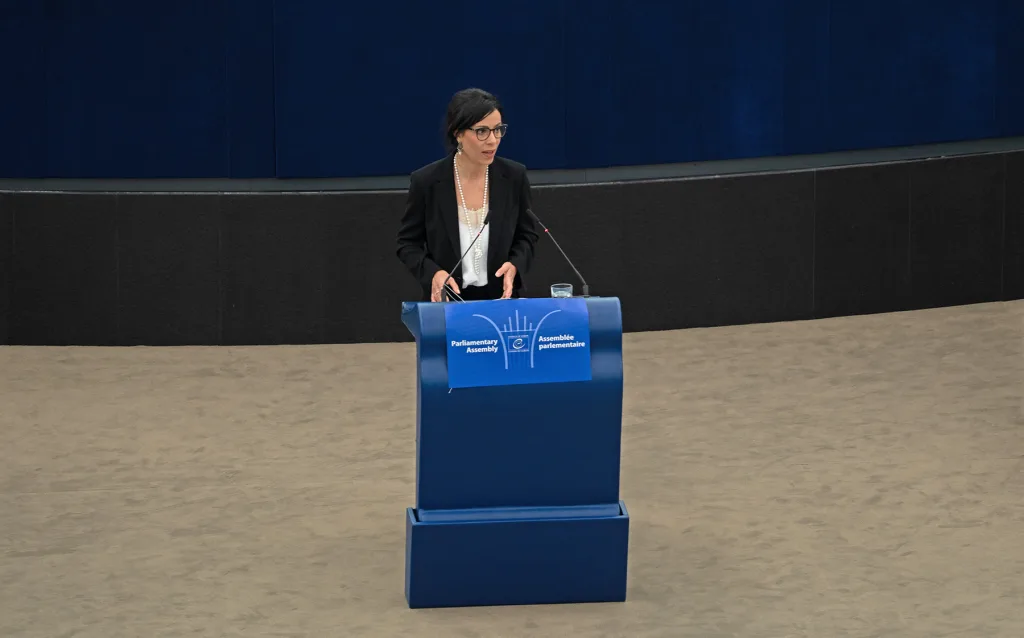 Dominque Hasler im Europarat