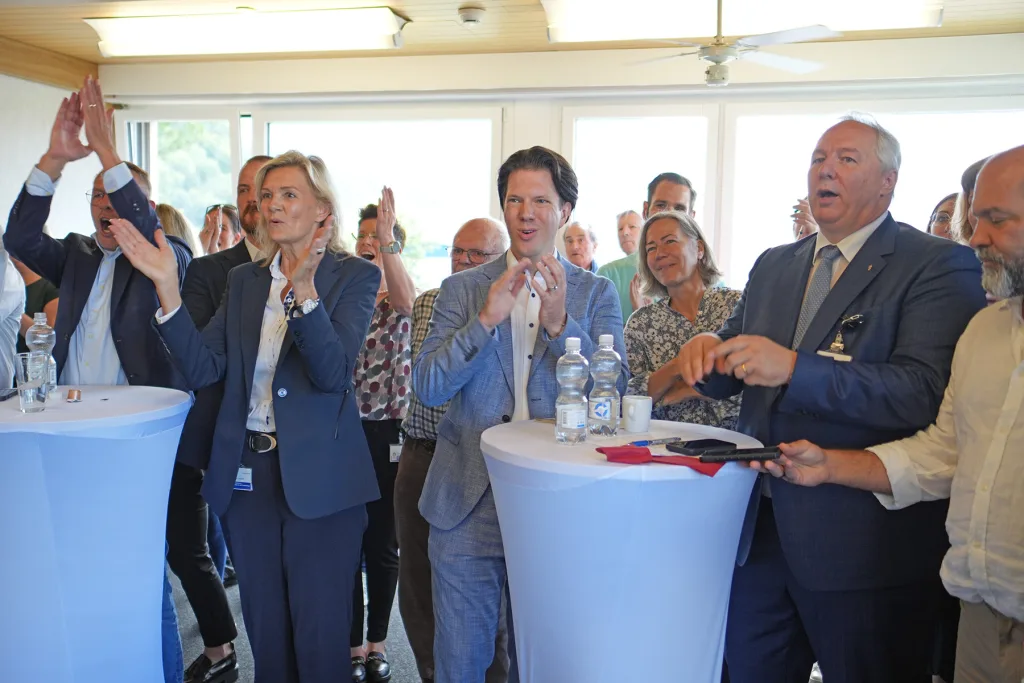 Gesundheitsminister Manuel Frick freut sich über das Ergebnis