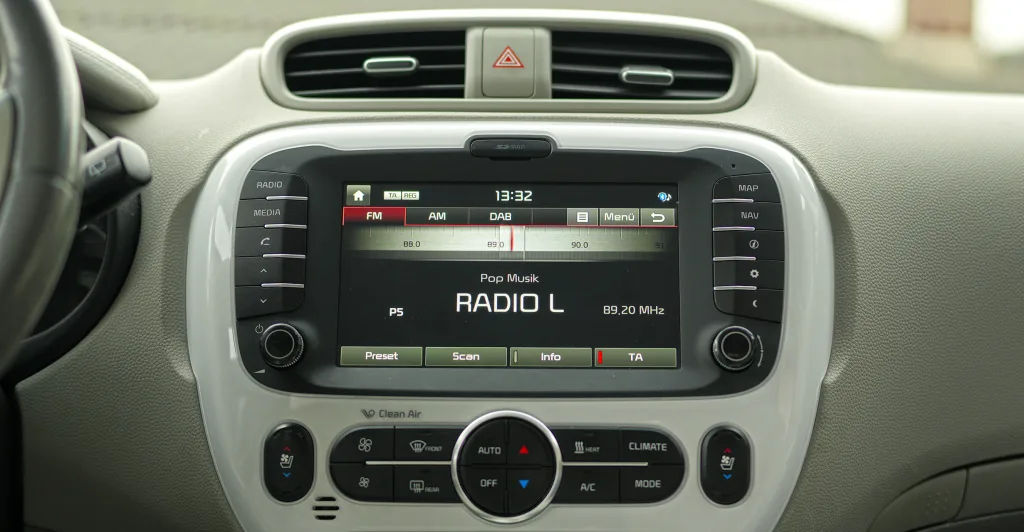 Radio L
