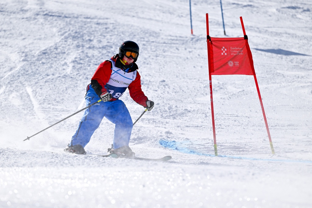 Dorian Locher im Riesenslalom