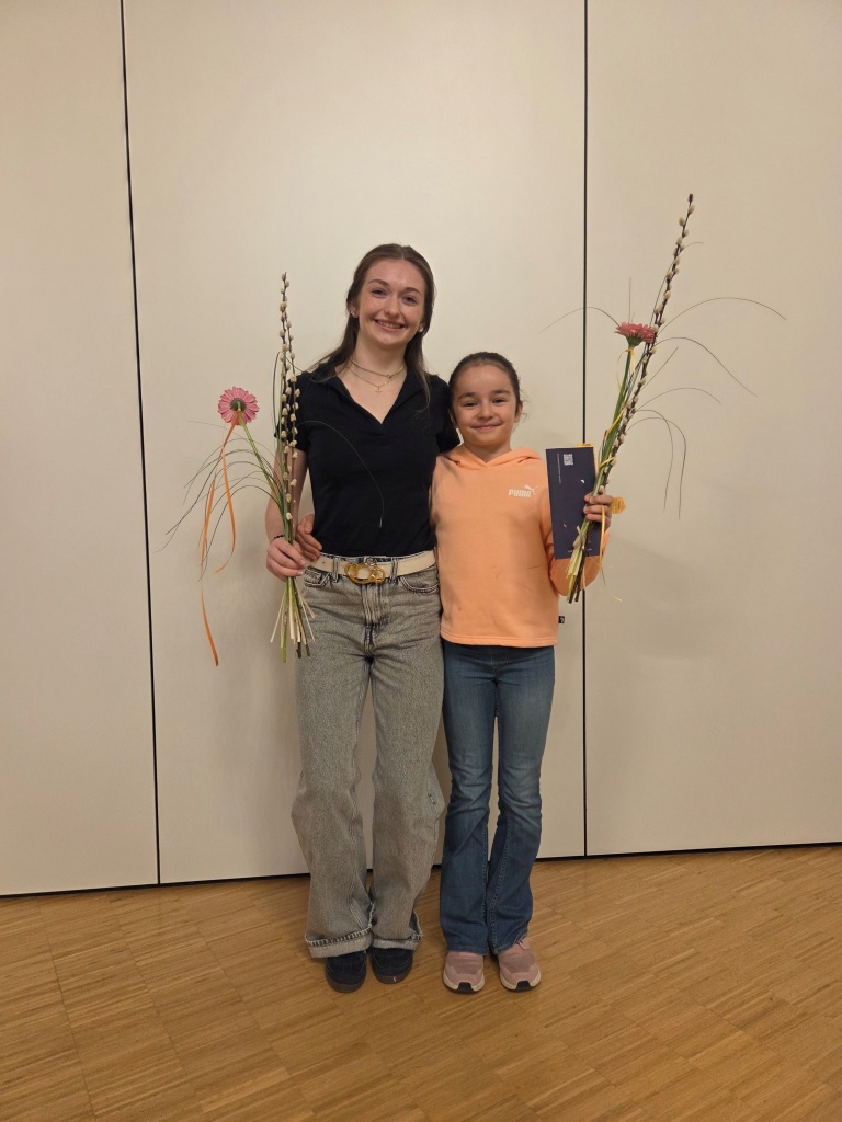 Rea Berisha und Julia Weissenhofer