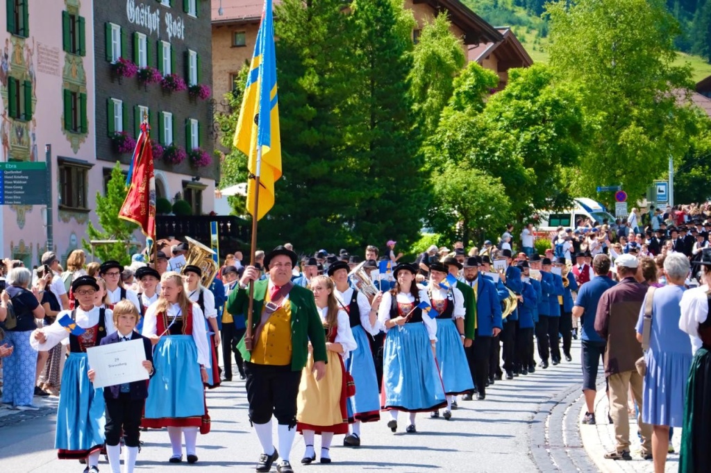 Triesenberger Delegation am Walsertreffen in Lech