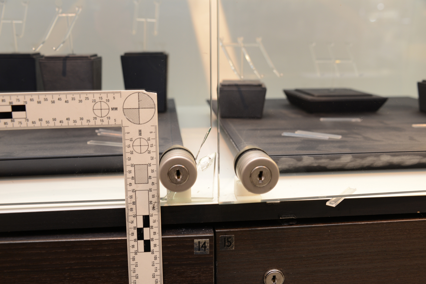 Einbruch in Schreibwarengeschäft