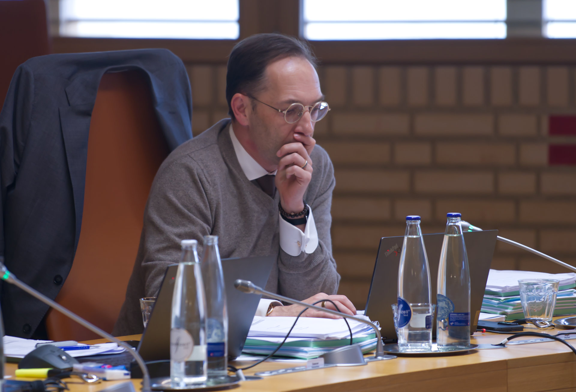 Digitale Souveränität im Fokus – Regierung sieht keine akute Gefahr durch US-Software