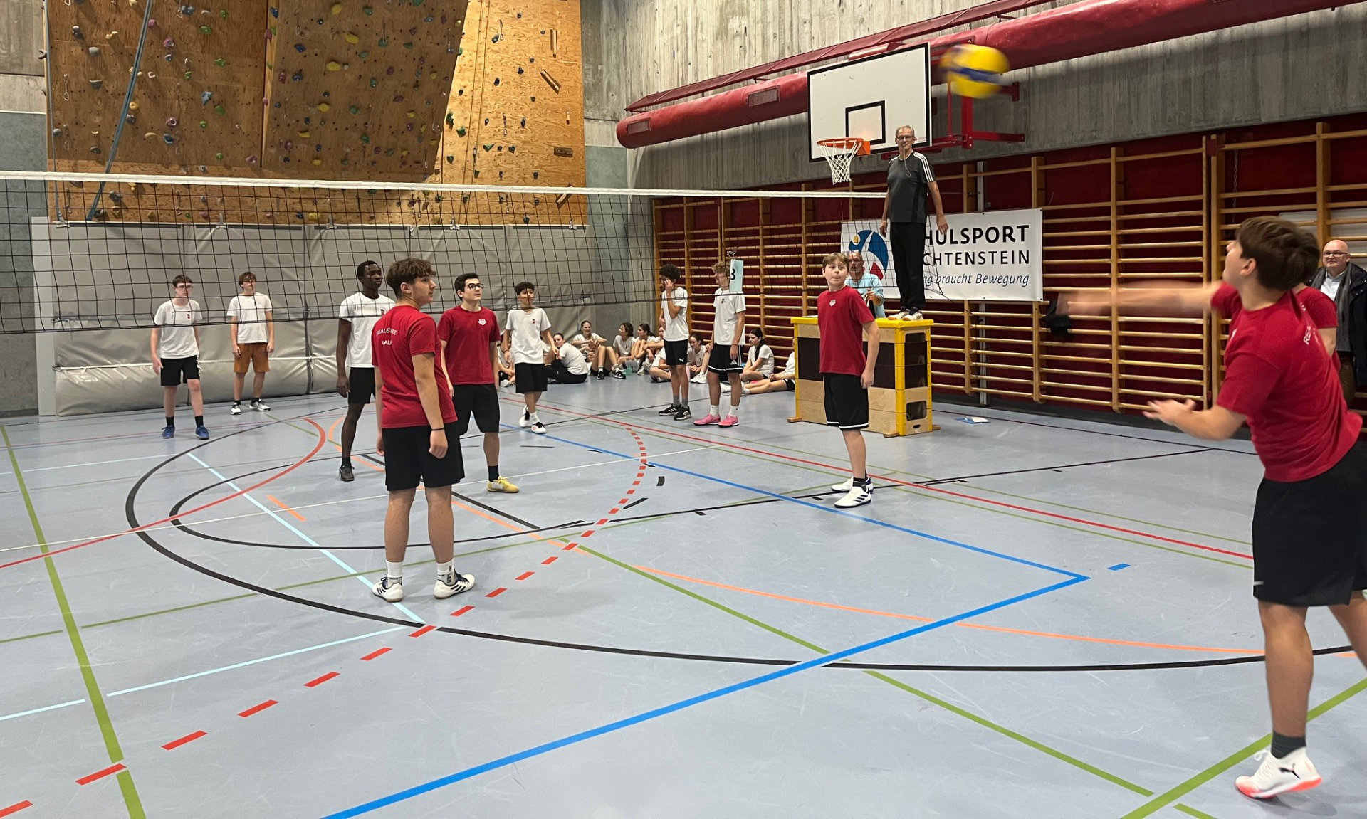 Volleyballmeisterschaft der Schulen im SZU: Sport, Spannung und Teamgeist