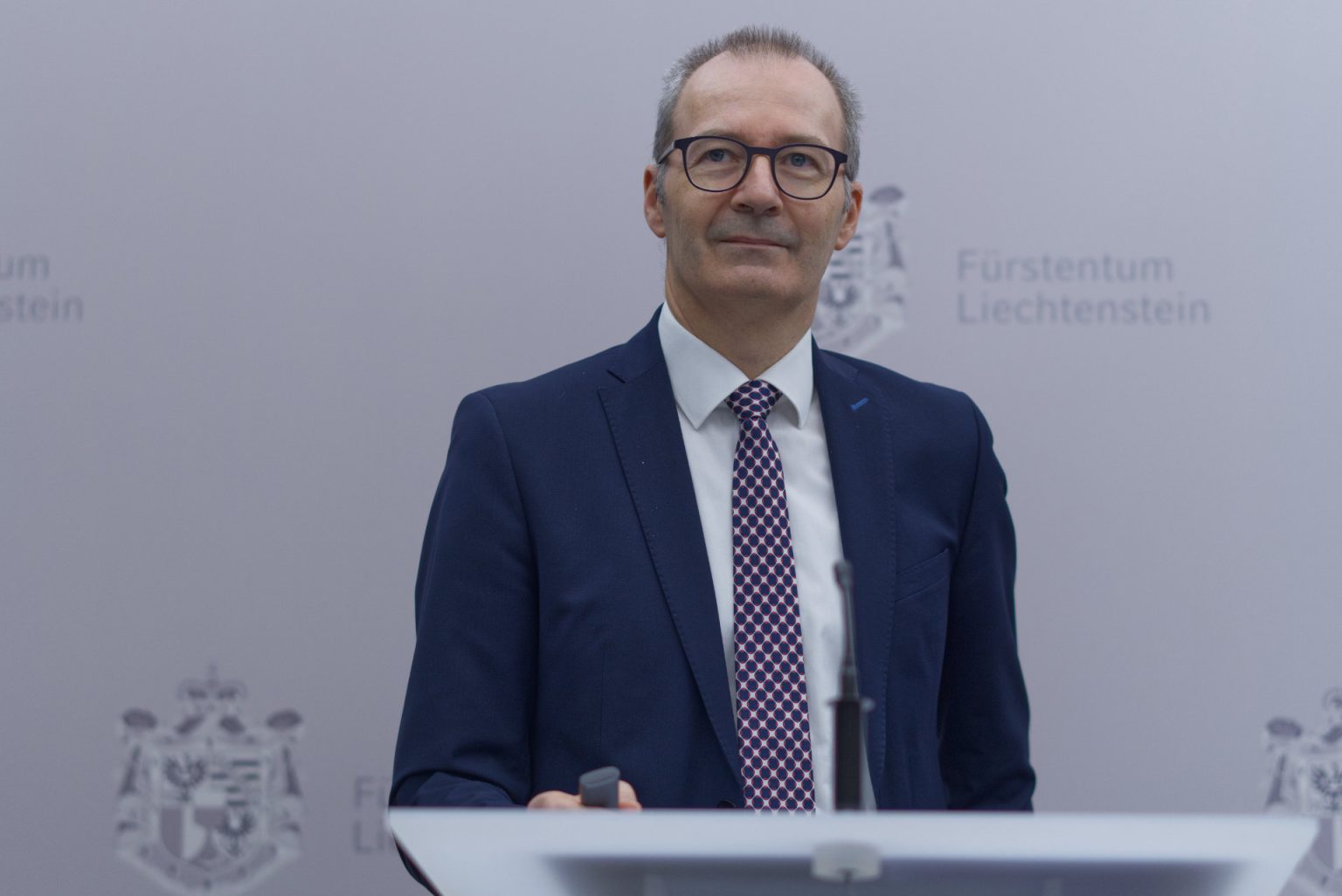 neuer-reisepass-sicherer-moderner-sofort-zum-mitnehmen-landesspiegel