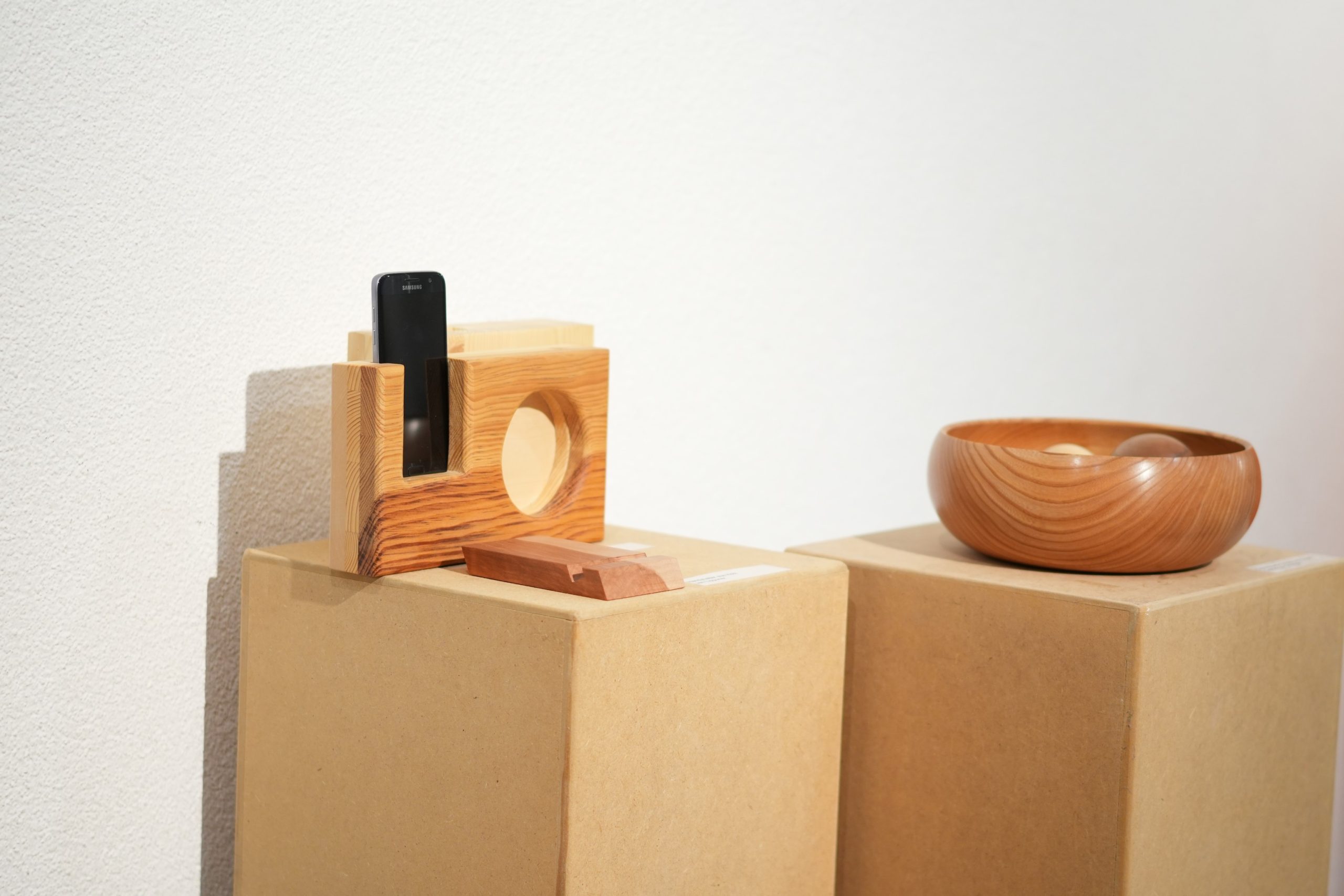 Von Holz bis Ton – Vielfalt in neuer Ausstellung im GZ Resch