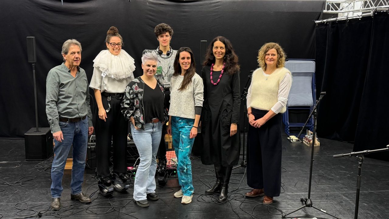 Premiere für immersives Demokratie-Theater im TAK