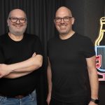 Musik, Erinnerungen und ein kühles Bier – «Music&Beer» feiert Release-Party mit erstem Gast