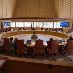 Schlagabtausch im Landtag: Feuerwerk-Verbot scheitert knapp – Lohngleichheit bleibt Zankapfel