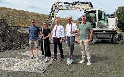 Spatenstich für Sanierung der Sportanlagen Rheinau und des Rheindamms in Balzers