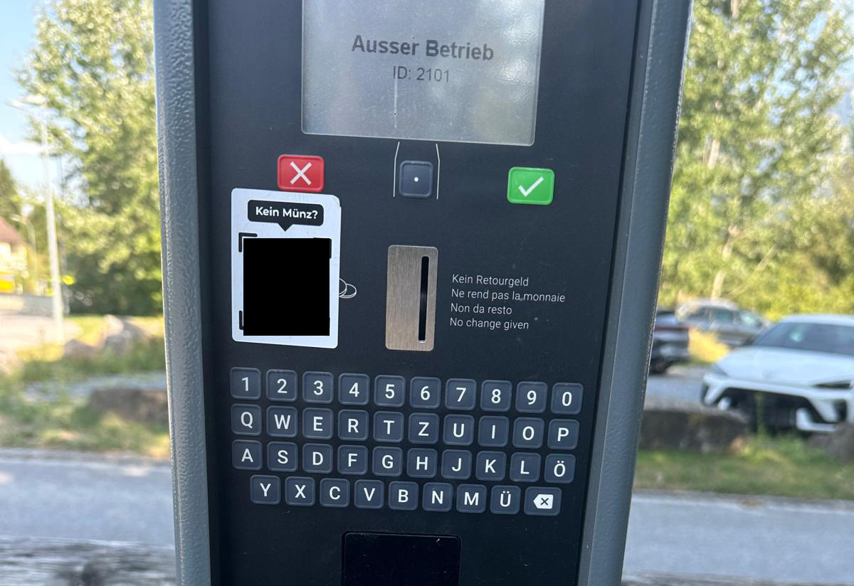 20260813_Parkuhr mit Fake Code
