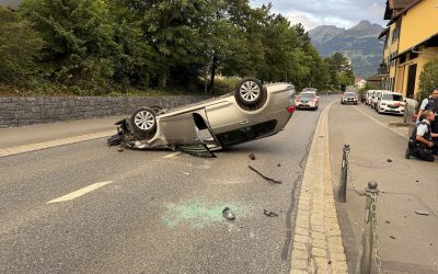 Personenwagen überschlägt sich in Schaan